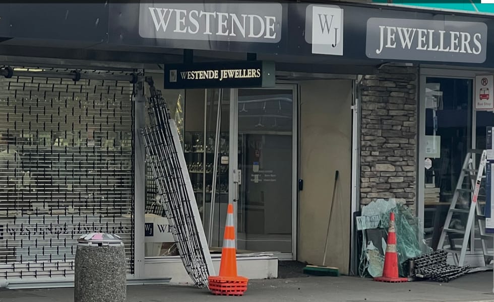 Christchurch Crime Fog Cannon Protects Jewellery Store, Harvey Norman
